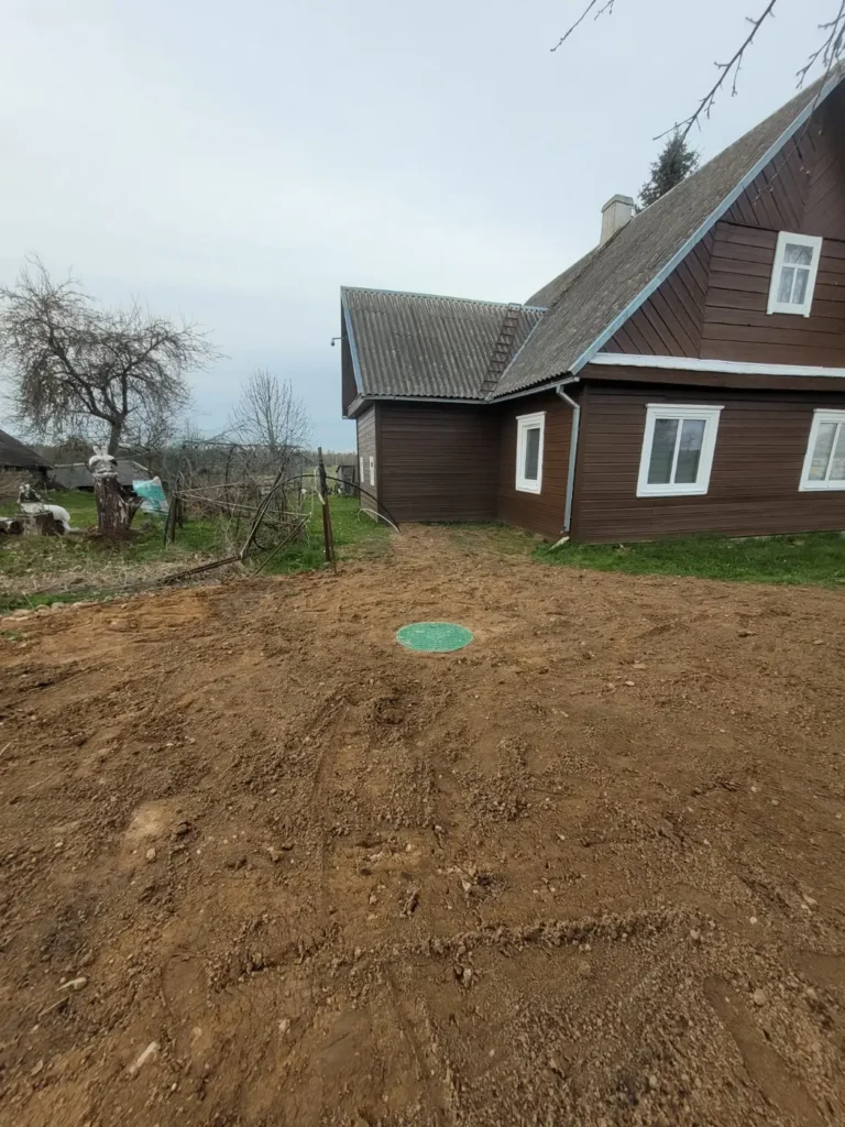 Sutvarkytas sklypas baigus valymo įrenginio montavimo darbus